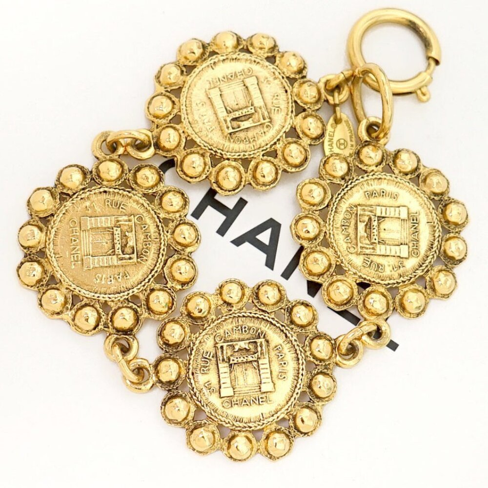 CHANEL Logos 31 Rue Cambon PARIS Coin Bracelet 7.5" Gold Tone Auth w/Box k1139 - Picture 14 of 16